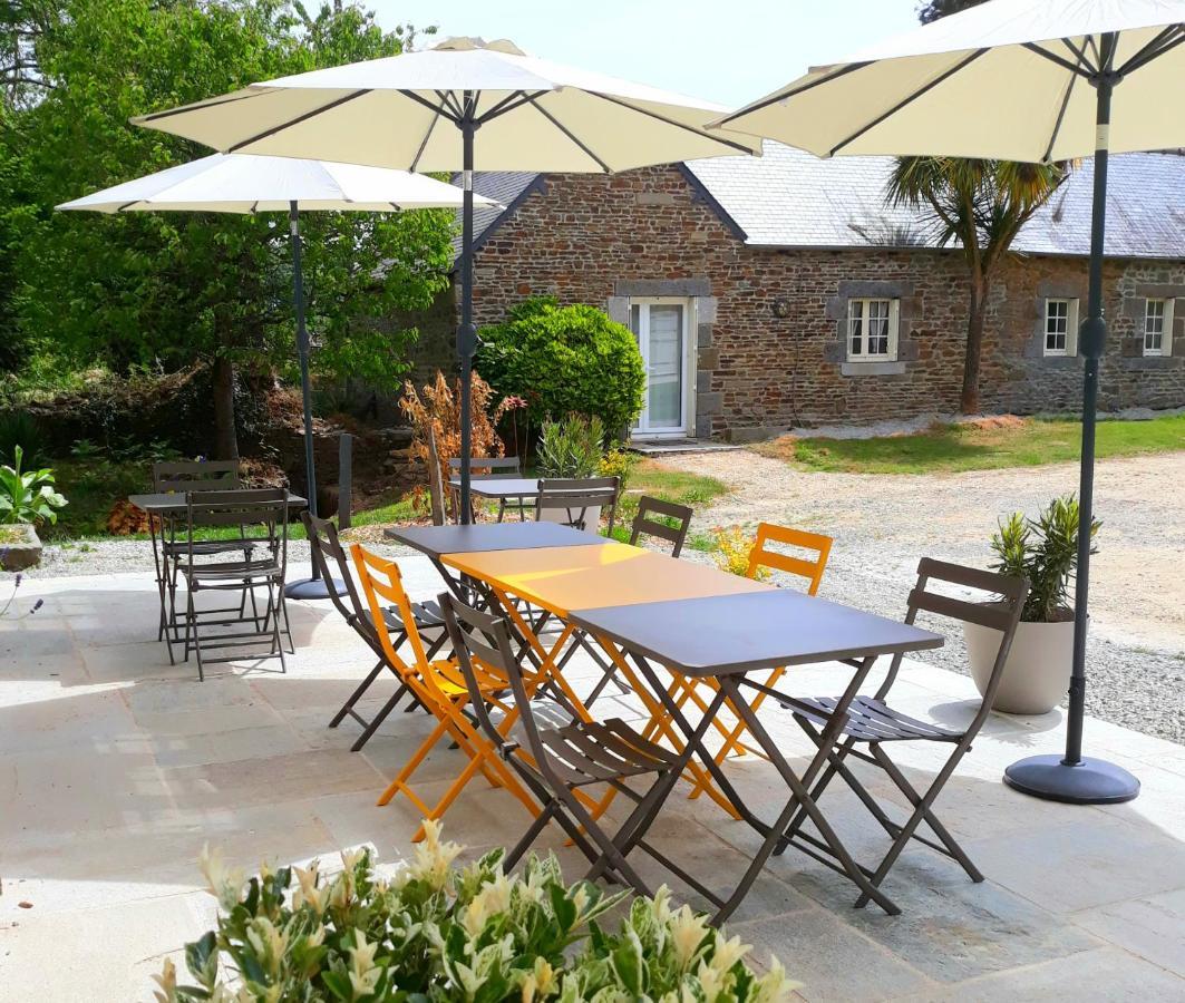 Le Manoir Des Haies Spa Les Champs-Geraux Exterior photo